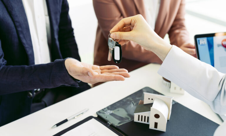 外国人が入居審査に通るためのポイントと注意点 